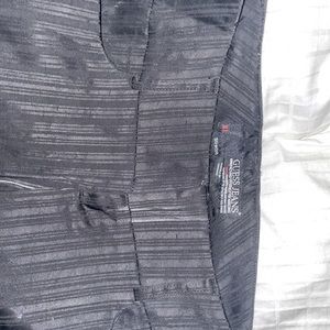 black guess pants